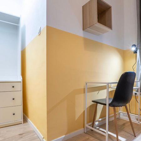 4-Bedroom Comfort Apartment In The Citycenter F38 Budapest Exterior photo
